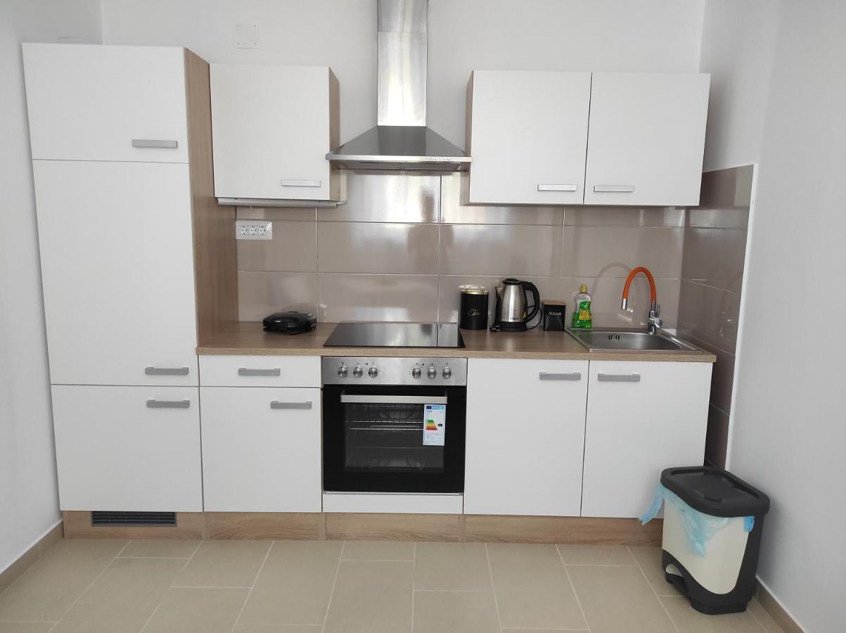 Apartment Deeranaei Kraljevica Bagian luar foto