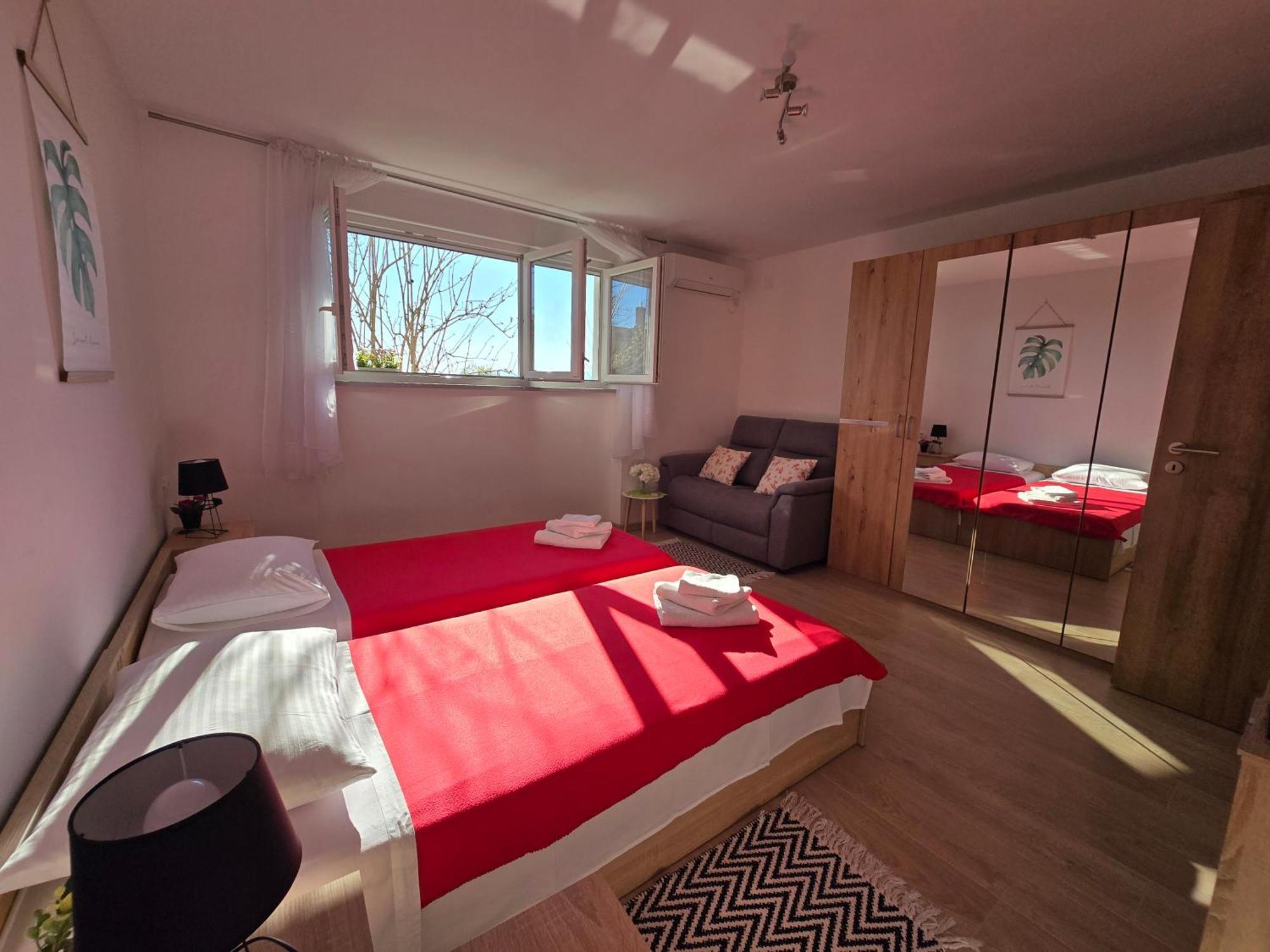 Apartment Deeranaei Kraljevica Bagian luar foto